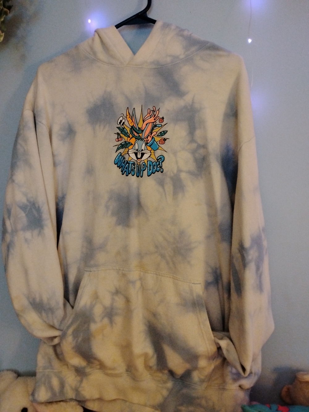 H&M Cream & Blue& White Tie-Dye Crewneck Hoodie with Colorful Bugs Bunny Graphic